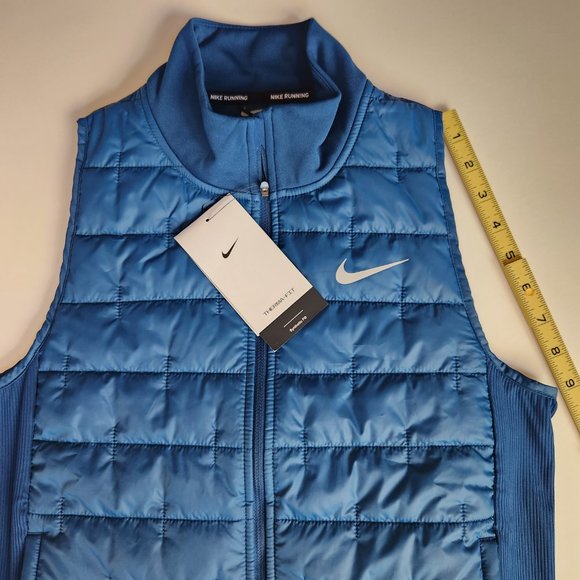 NIKE Therma Synthetic-Fill Running Vest, Small - Picture 15 of 15